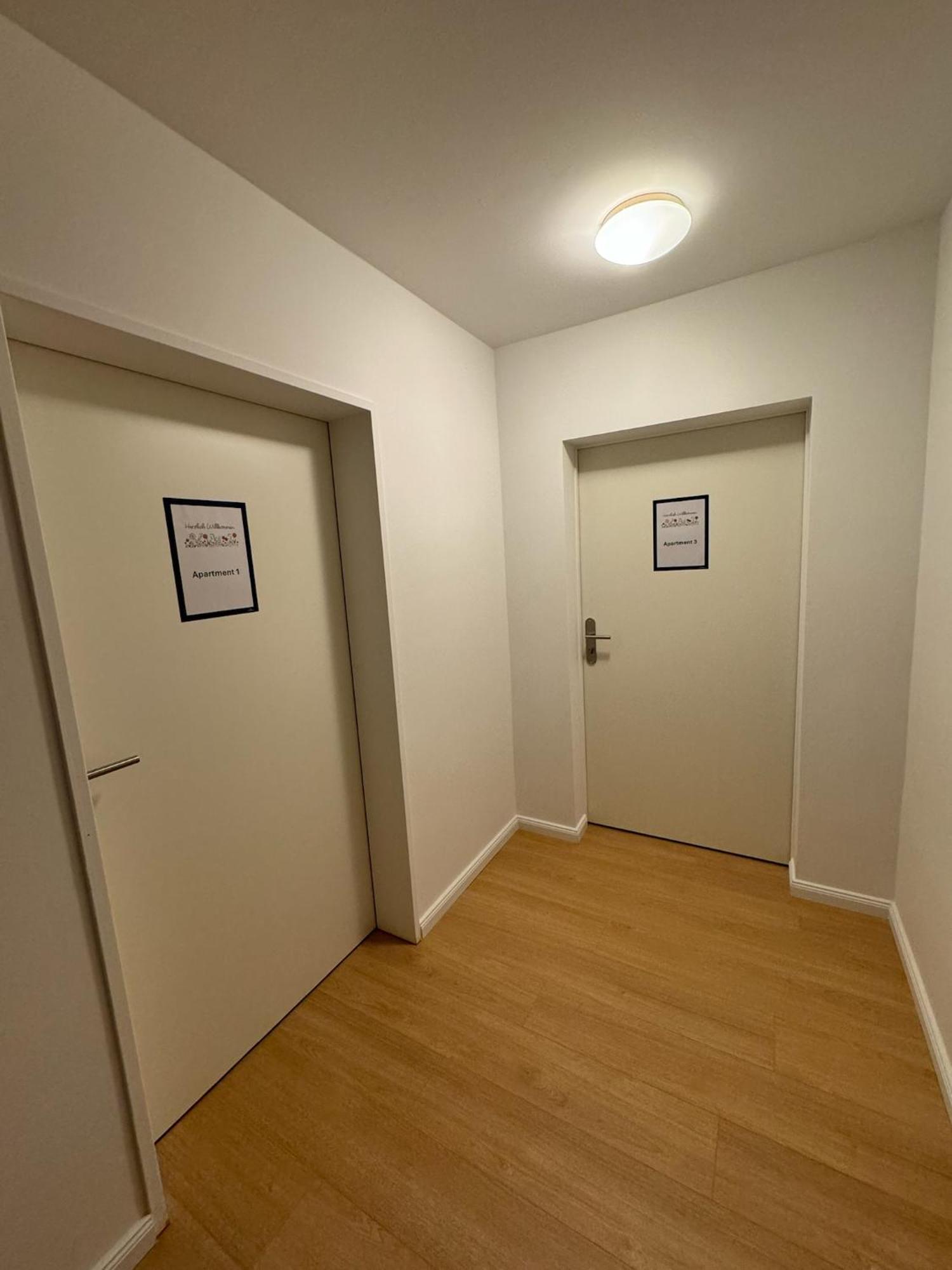 Fc-Apartmenthaus Falkensee Mit Grossem Garten Und Pkw Stellflaechen Extérieur photo
