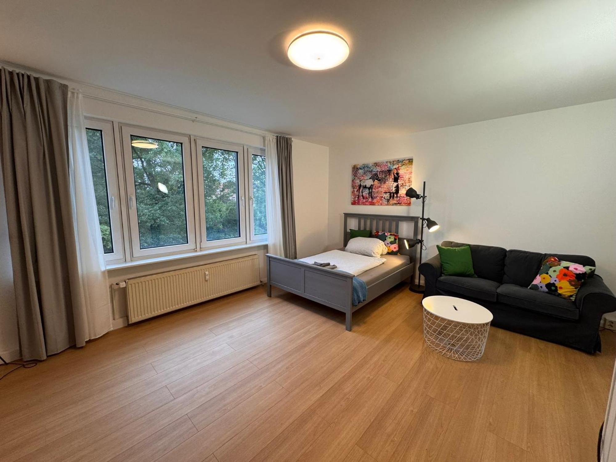 Fc-Apartmenthaus Falkensee Mit Grossem Garten Und Pkw Stellflaechen Extérieur photo