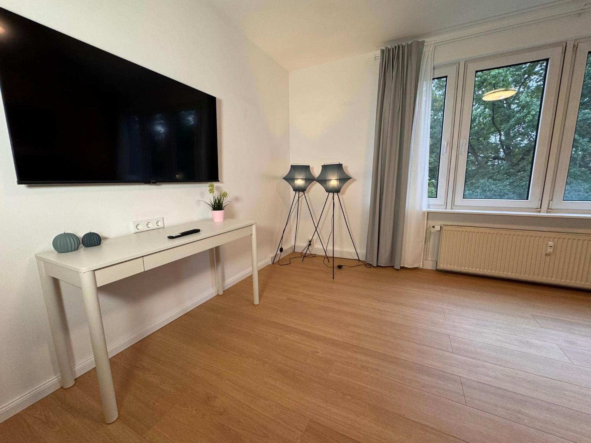 Fc-Apartmenthaus Falkensee Mit Grossem Garten Und Pkw Stellflaechen Extérieur photo