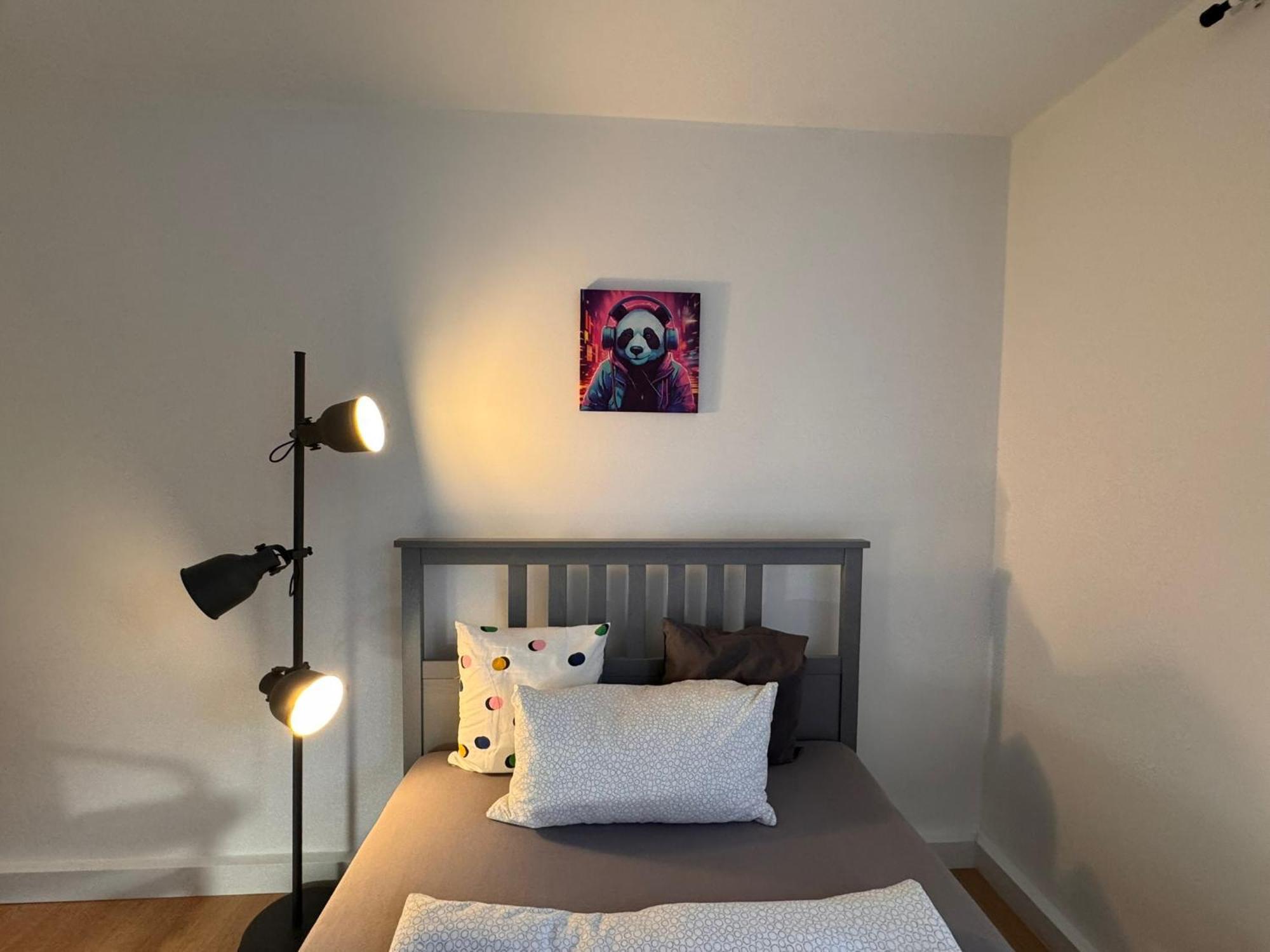 Fc-Apartmenthaus Falkensee Mit Grossem Garten Und Pkw Stellflaechen Extérieur photo